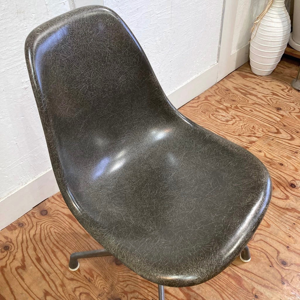 サブスクレンタル専用】ハーマンミラー / Herman Miller サイドシェルチェア 2nd コントラクトベース チャールズ＆レイ・イ –  RESTYLE