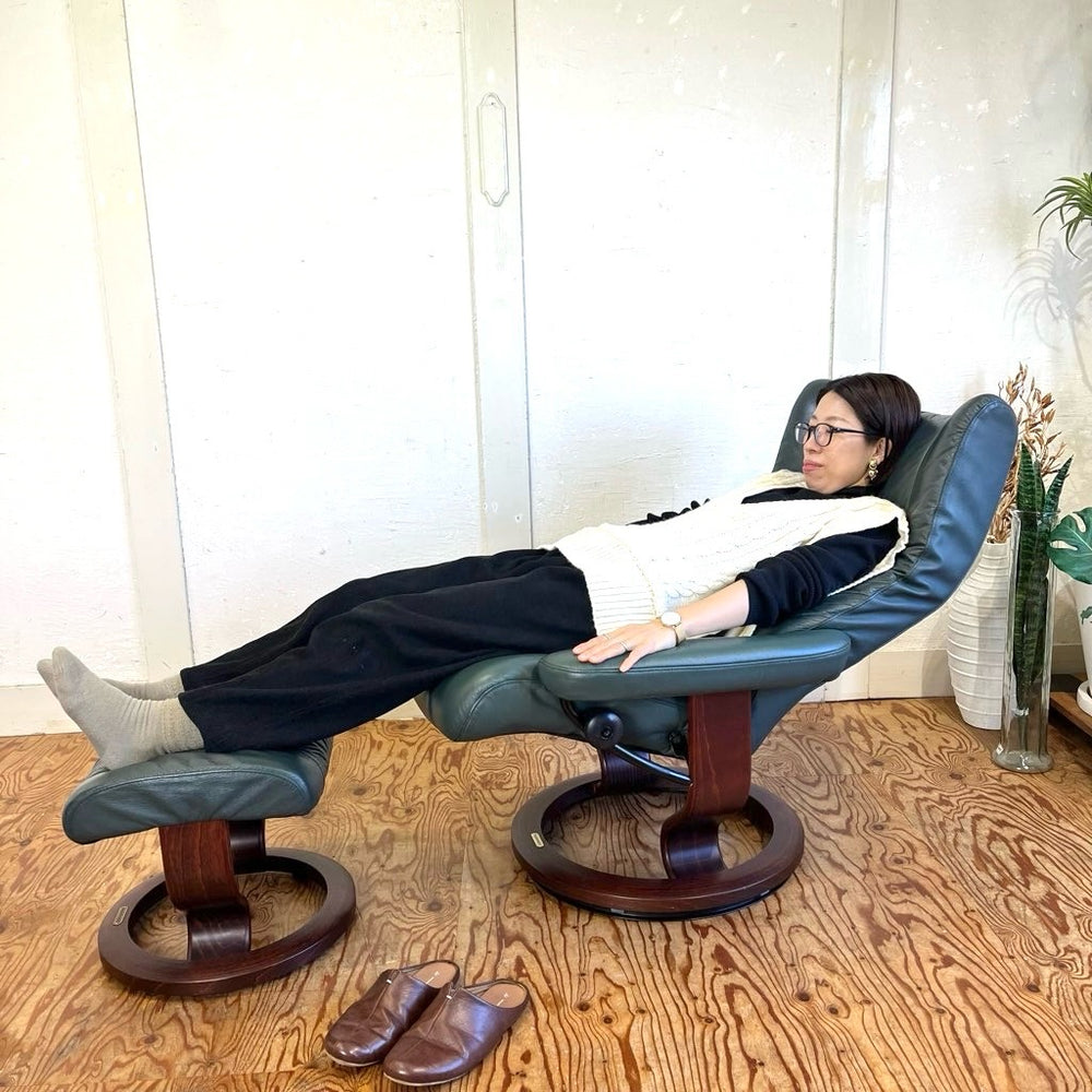 エコーネス / EKORNES ストレスレスチェア ウィング / Wing Mサイズ オットマン付 本革張り グリーン リクライニング 中古 –  RESTYLE