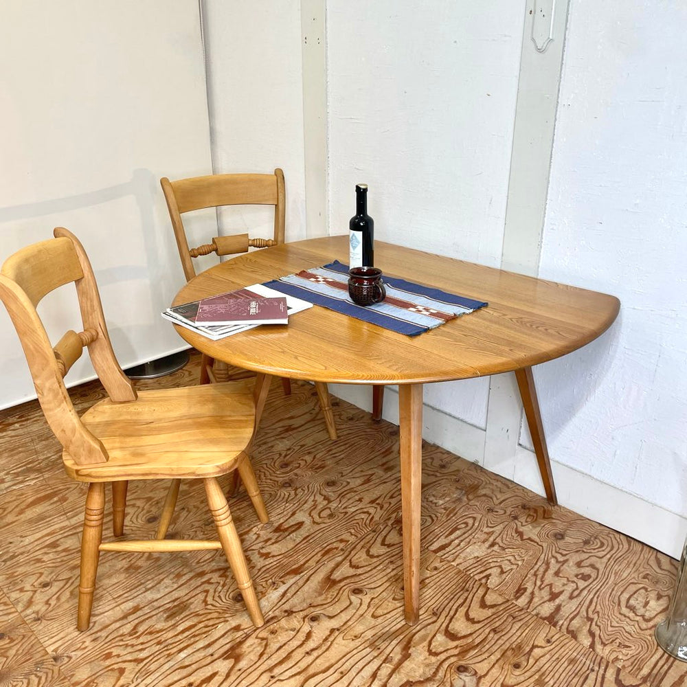 アーコール / ERCOL ドロップリーフ 伸長式 ダイニングテーブル バタフライテーブル ラウンドテーブル 英国 ヴィンテージ 中古 木 –  RESTYLE