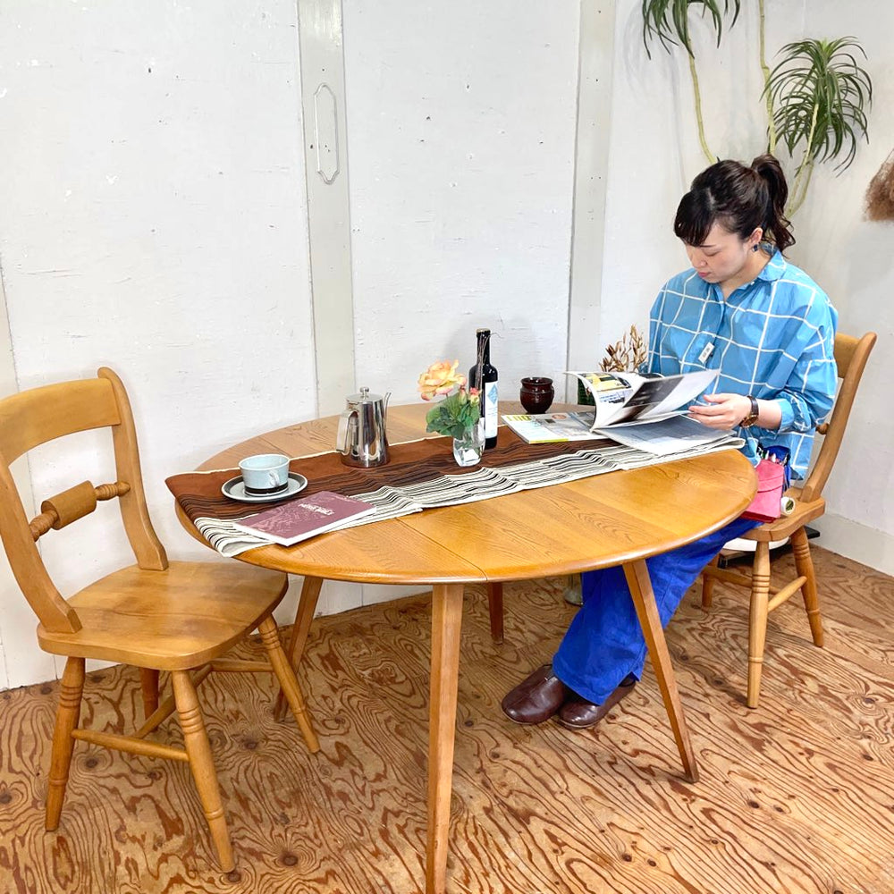 アーコール / ERCOL ドロップリーフ 伸長式 ダイニングテーブル バタフライテーブル ラウンドテーブル 英国 ヴィンテージ 中古 木 –  RESTYLE