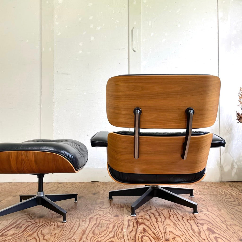 イームズ ラウンジチェア&オットマン 中古 Herman Miller 50周年記念 限定 希少ハーマンミラー 名作 安い – RESTYLE