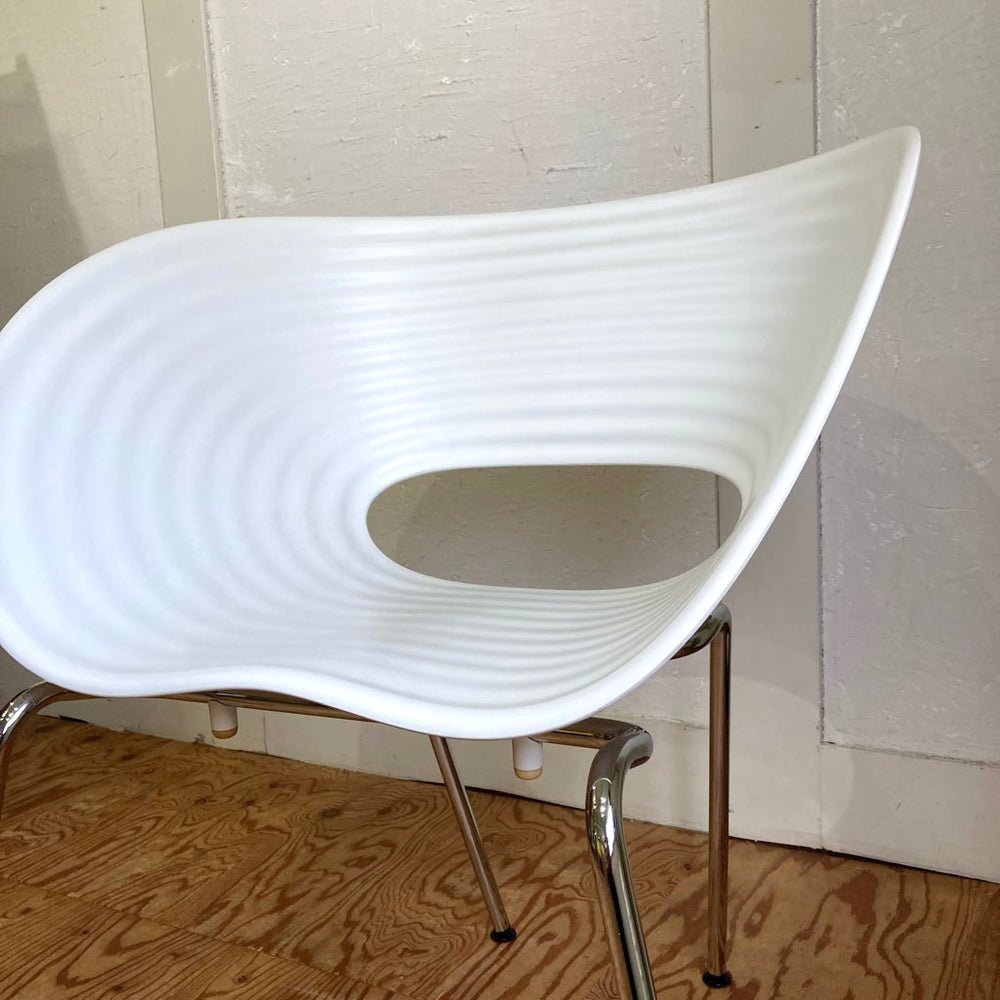 ヴィトラ / Vitra トムバック / Tom vacチェア ホワイト ロン・アラッド 中古 スタッキング可能 重ね合わせ 白 椅子 –  RESTYLE