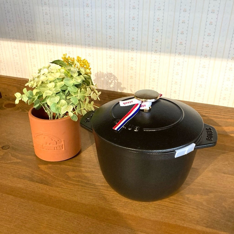 ストウブ / staub ラ・ココット de GOHAN M ブラック 未使用品