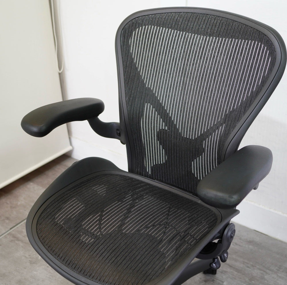 ハーマンミラー / HermanMiller アーロンチェア クラシック Size B 中古 デスクチェア オフィスチェア ブラック – RESTYLE