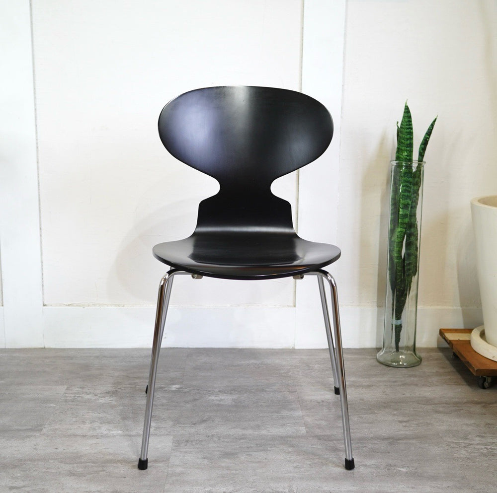 フリッツハンセン / FRITZ HANSEN アントチェア / antchair アルネ・ヤコブセン / Arne Jacobsen 中古 –  RESTYLE