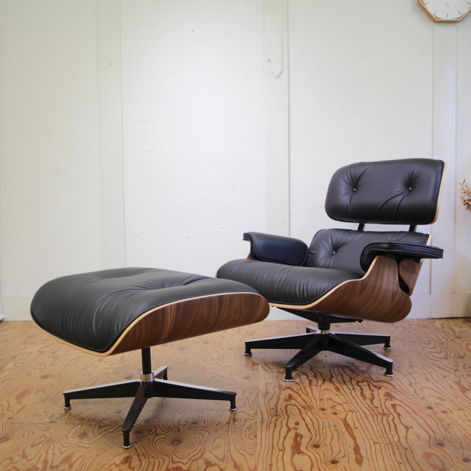 ハーマンミラー Herman Miller イームズ ラウンジチェア&オットマン ウォールナット 中古 正規品 – RESTYLE