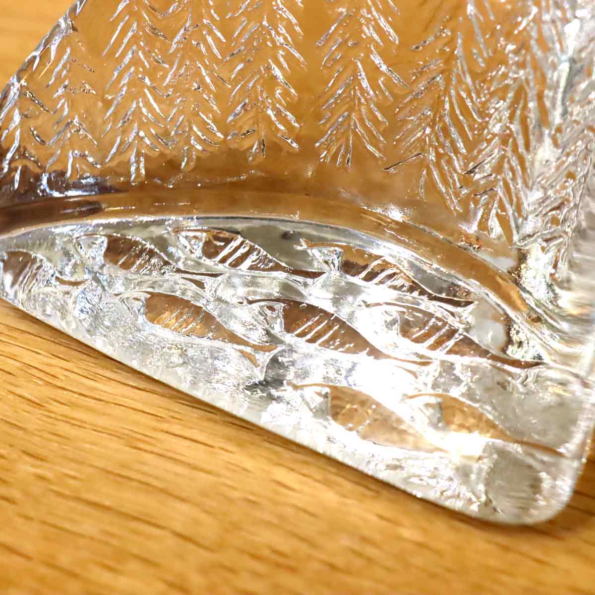 イッタラ / iittala Valto Kokko / ヴァルト・コッコ ガラスペーパーウェイト 魚ともみの木のモチーフ 置物 オブジェヴィンテージ  – RESTYLE