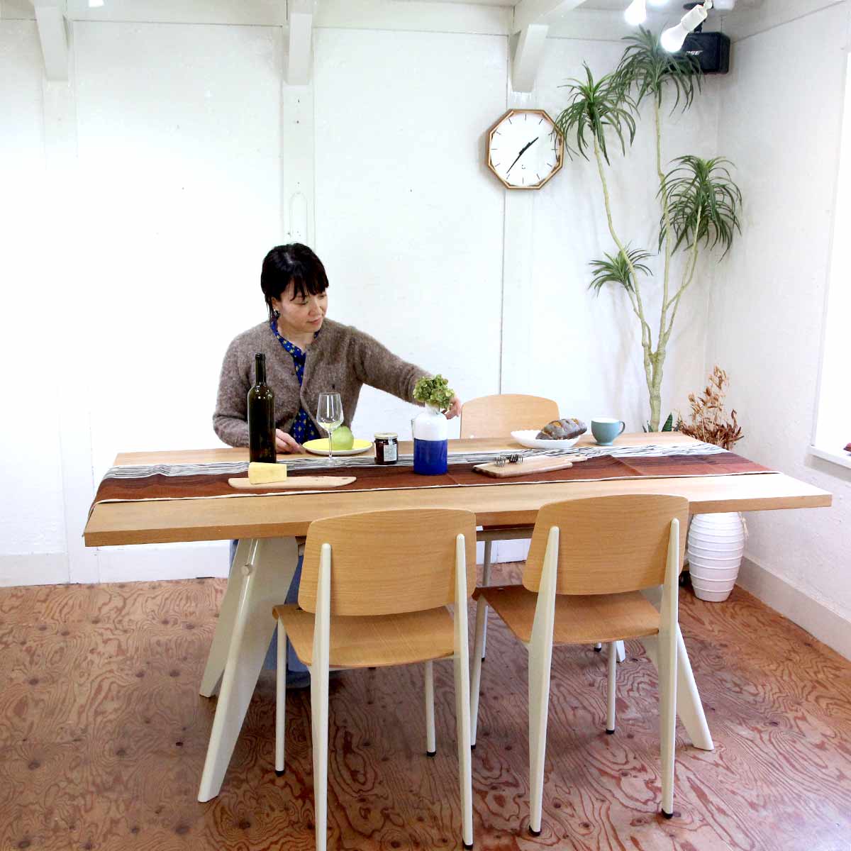 ヴィトラ / Vitra EM テーブル EM Table ジャン・プルーヴェ ソリッドオーク 中古