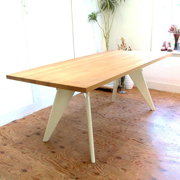 ヴィトラ / Vitra EM テーブル EM Table ジャン・プルーヴェ ソリッドオーク 中古