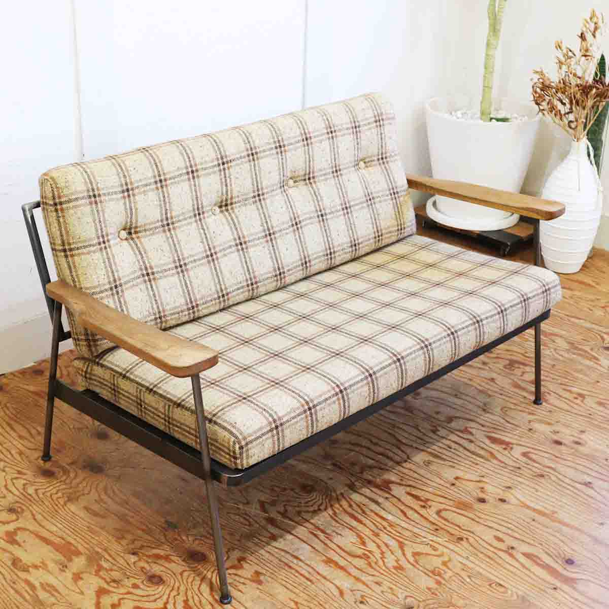 トラックファニチャー / TRUCK FURNITURE HR ソファ / HR SOFA 2シーター 中古 インダストリアル – RESTYLE