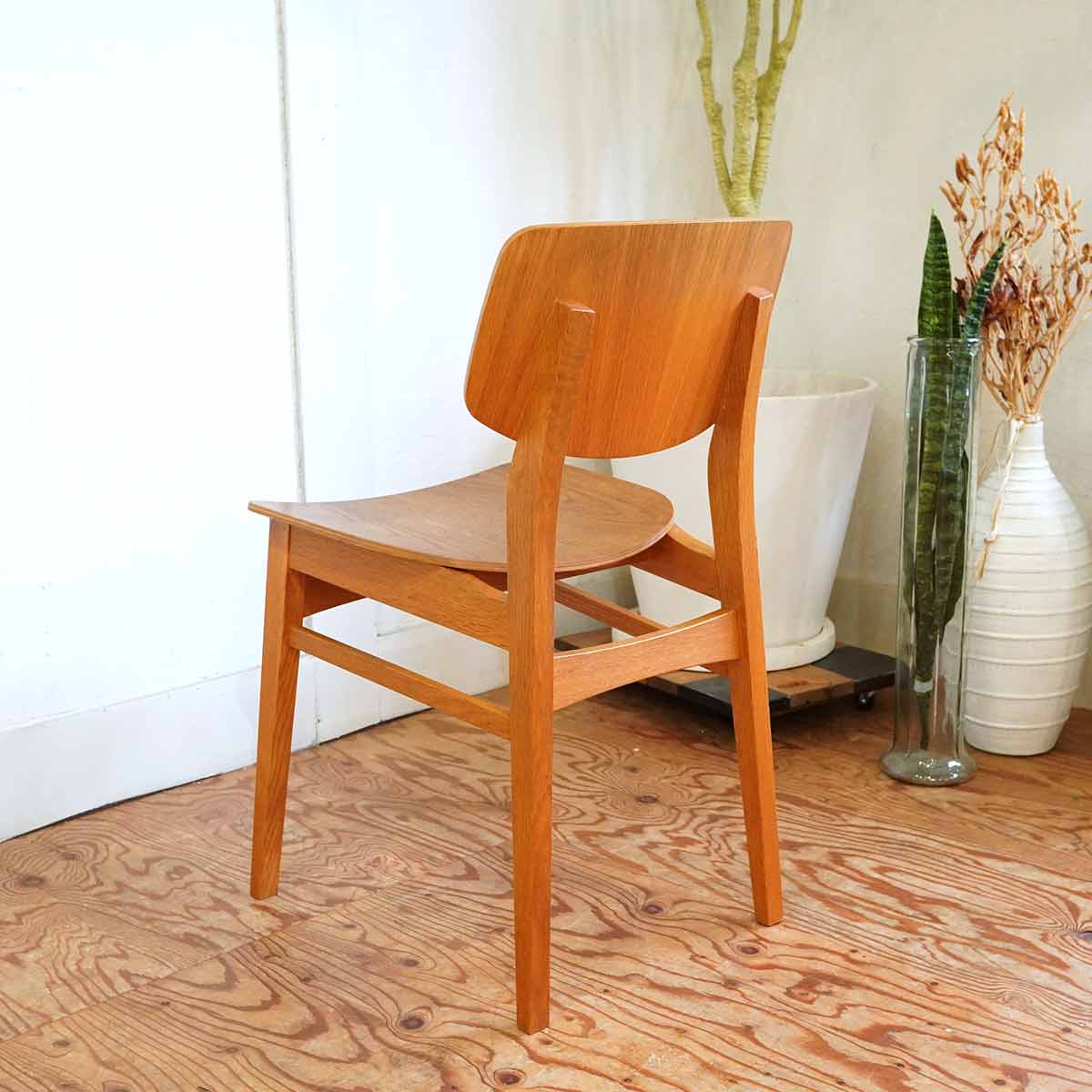 トラックファニチャー / TRUCK FURNITURE TORCH CHAIR - WOOD SEAT ダイニングチェア ナラ材 中古 –  RESTYLE