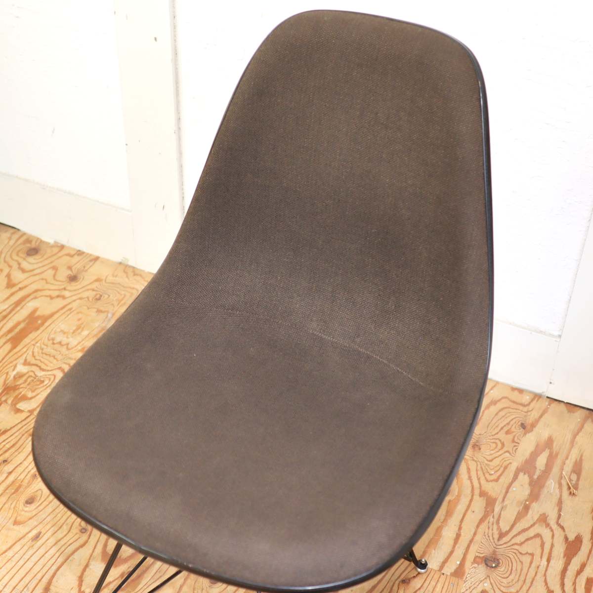 ハーマンミラー / Herman Miller サイドシェルチェア チャールズ＆レイ・イームズ エッフェルベース 中古 ミッドセンチュリー ヴィンテージ  – RESTYLE