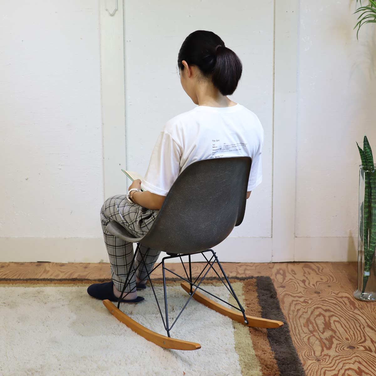 ハーマンミラー / Herman Miller サイドシェルチェア 2nd ロッカーベース チャールズ＆レイ・イームズ FRP ヴィンテージ –  RESTYLE