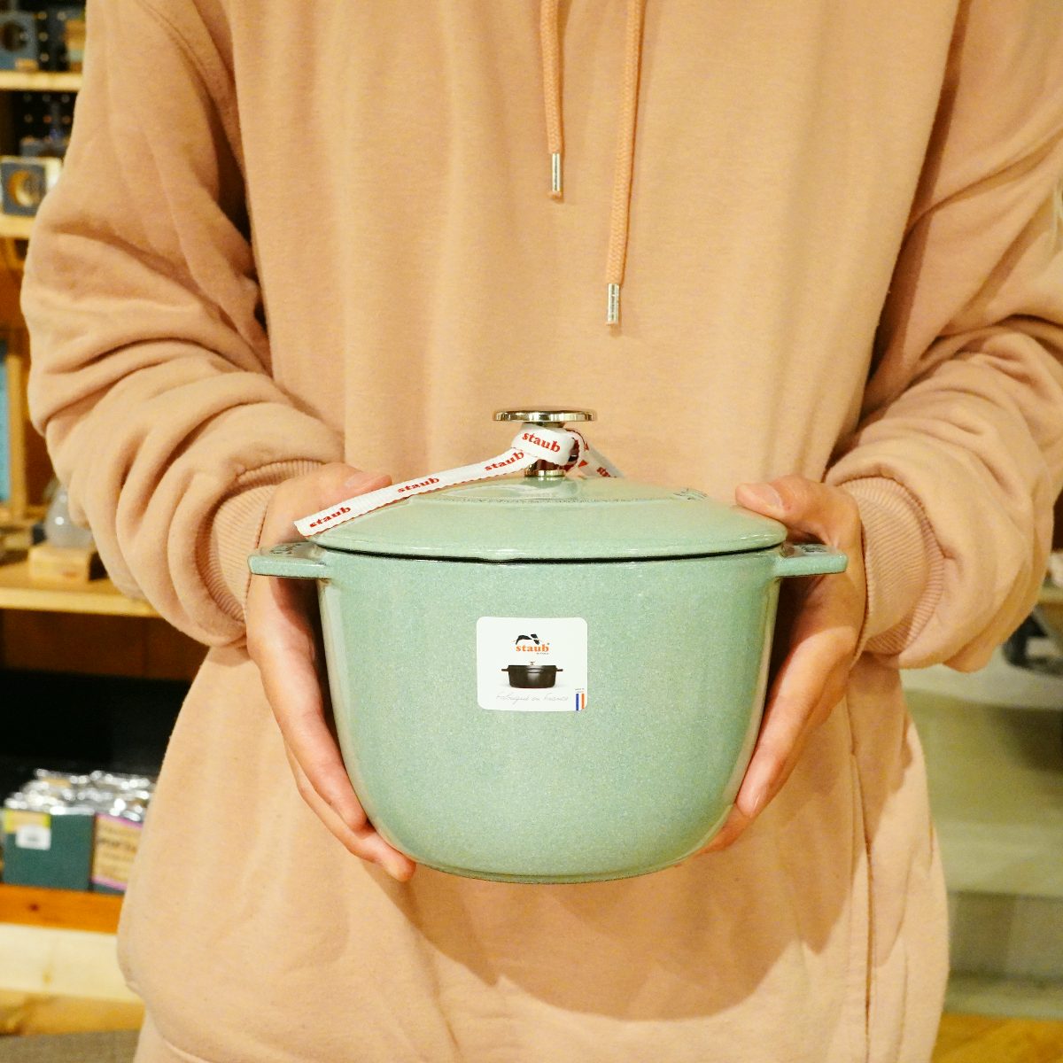 ストウブ / STAUB ピコ ココット 鋳物ホーロー鍋 18cm 赤 中古 料理 レッド 調理 かわいい 人気 – RESTYLE